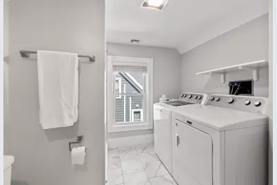 103 Belgrade Ave #2, Boston, MA 02131 - Photo 15
