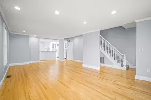 11 Elmwood Ave, Winchester, MA 01890 - Photo 17