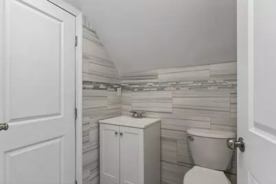 24 Railroad St, Methuen, MA 01844 - Photo 27