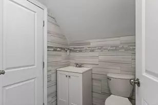 24 Railroad St, Methuen, MA 01844 - Photo 27