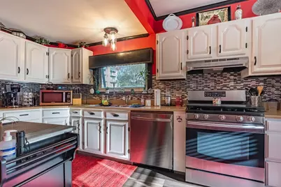 3853 No Main Street, Fall River, MA 02720 - Photo 7
