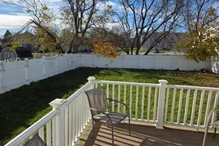 176 Oak Grove Ave, Fall River, MA 02723 - Photo 9