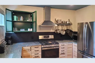 55 Buffum St #2, Salem, MA 01970 - Photo 3