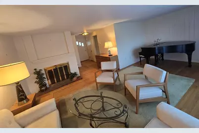 168 Twinbrooke Dr, Holden, MA 01520 - Photo 5