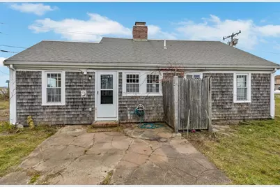 2 Freeman Avenue, Sandwich, MA 02563 - Photo 5