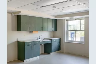 56 Common St, Barre, MA 01005 - Photo 5