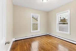 14 Mt Pleasant Pl, Lynn, MA 01902 - Photo 13