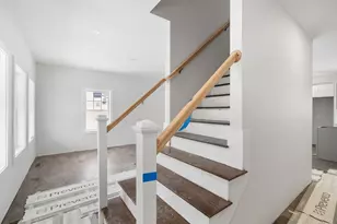 42 Christian St, Lowell, MA 01850 - Photo 5