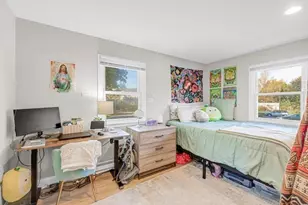 22 Beacon Ave, Newburyport, MA 01950 - Photo 9