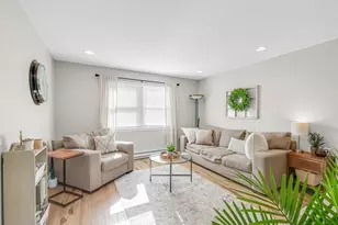 22 Beacon Ave, Newburyport, MA 01950 - Photo 5