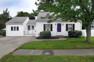 376 Pleasant St, Weymouth, MA 02190 - Photo 25