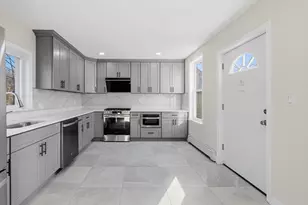 1297 Pleasant St, Weymouth, MA 02189 - Photo 3