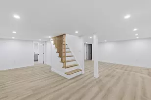 1297 Pleasant St, Weymouth, MA 02189 - Photo 27