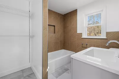 1297 Pleasant St, Weymouth, MA 02189 - Photo 5