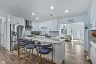 6812 Jarvis Rd, Sarasota, FL 34241 - Photo 7