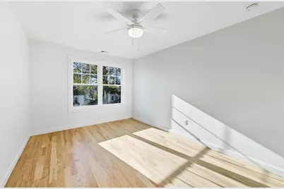 14 Ravenswood, Providence, RI 02908 - Photo 17