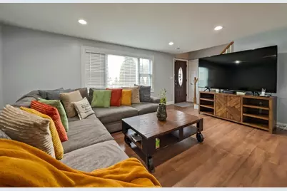 190 Mill St, Agawam, MA 01001 - Photo 5