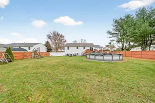 36 Fordney St, Fall River, MA 02720 - Photo 7