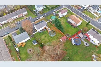 36 Fordney St, Fall River, MA 02720 - Photo 37