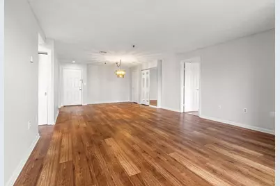 3920 Mystic Valley Pkwy #303, Medford, MA 02155 - Photo 5