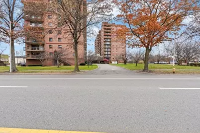 3920 Mystic Valley Pkwy #303, Medford, MA 02155 - Photo 35