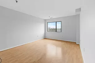 3920 Mystic Valley Pkwy, Medford, MA 02155 - Photo 11