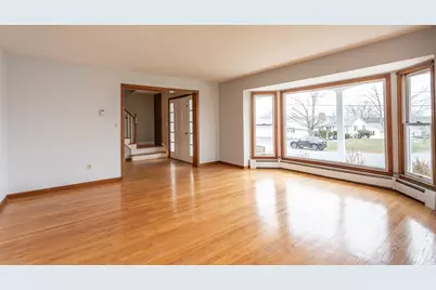 105 Cornhill Rd, Somerset, MA 02725 - Photo 7