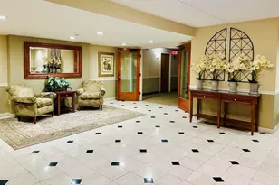 100 Ledgewood Dr, Stoneham, MA 02180 - Photo 21