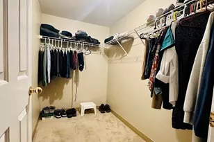 100 Ledgewood Dr, Stoneham, MA 02180 - Photo 13