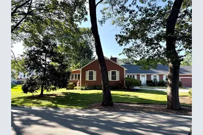 4 Lois Lane #4, Lexington, MA 02420 - Photo 1