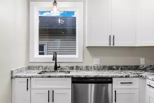 99 Tremont St, Taunton, MA 02780 - Photo 15