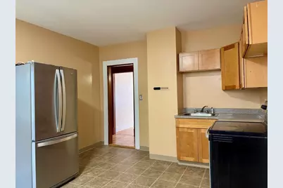 271-273 Pleasant St #271, Holyoke, MA 01040 - Photo 9