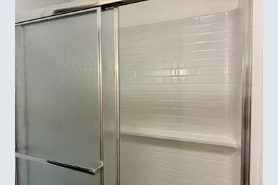 271-273 Pleasant St #271, Holyoke, MA 01040 - Photo 17