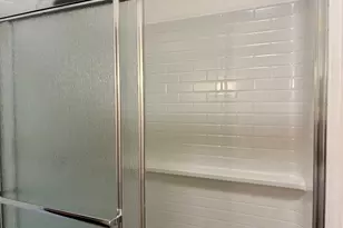 271-273 Pleasant St, Holyoke, MA 01040 - Photo 17