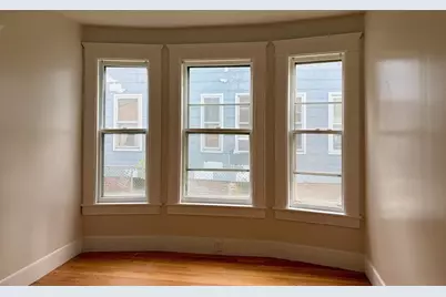 271-273 Pleasant St #271, Holyoke, MA 01040 - Photo 11