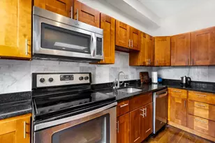 390 Riverway, Boston, MA 02115 - Photo 7