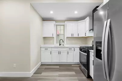 123 Bay St, Springfield, MA 01109 - Photo 9