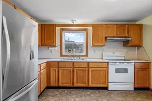 15 Cumberland St, Worcester, MA 01606 - Photo 7