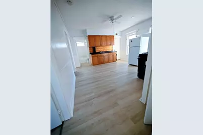 850 County St #3, New Bedford, MA 02721 - Photo 1