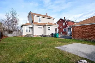 17 Henry St, Fitchburg, MA 01420 - Photo 23