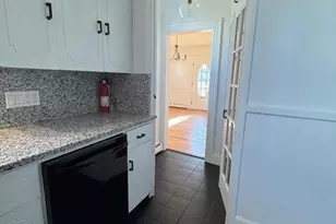 909 High, Fall River, MA 02720 - Photo 11