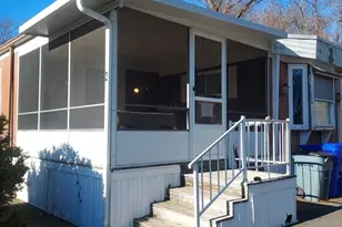 2 Upland Rd, Taunton, MA 02780 - Photo 5