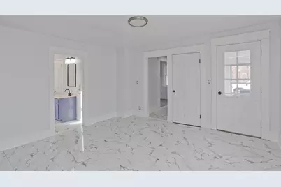 19 Church St, Agawam, MA 01001 - Photo 15