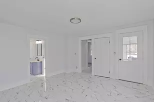 19 Church St, Agawam, MA 01001 - Photo 15