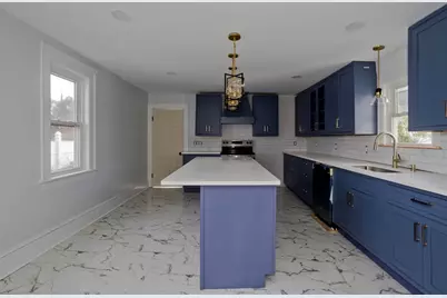 19 Church St, Agawam, MA 01001 - Photo 7