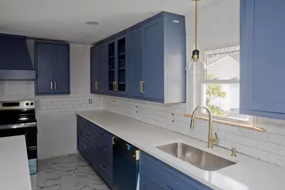 19 Church St, Agawam, MA 01001 - Photo 9