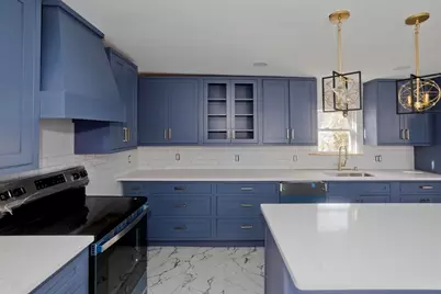 19 Church St, Agawam, MA 01001 - Photo 5