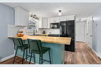 57 Glenwood St, North Andover, MA 01845 - Photo 11