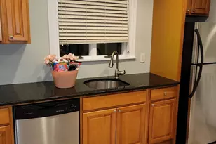 38 Rosemont St, Boston, MA 02122 - Photo 5