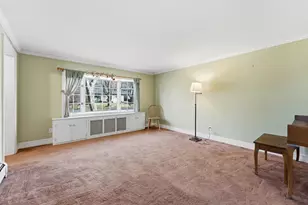 289 Morgan St, South Hadley, MA 01075 - Photo 3